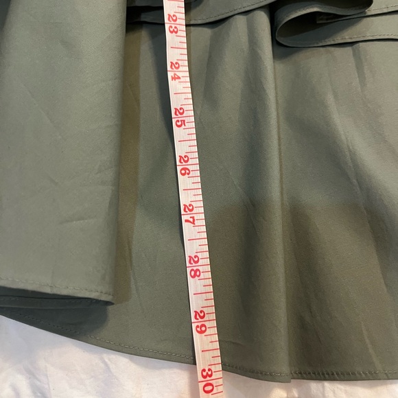 Vince Camuto, asymmetric, tiered, ruffled midi skirt with matching belt. SZ XS - Picture 10 of 11